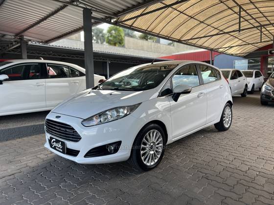 FORD FIESTA 1.6 TITANIUM HATCH 16V FLEX 4P POWERSHIFT